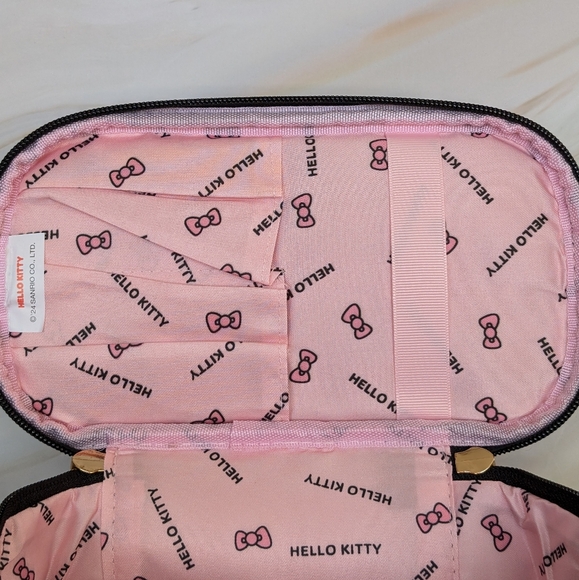 NWOT Sanrio Hello Kitty Travel Cosmetics Organizer Bag - Picture 10 of 11